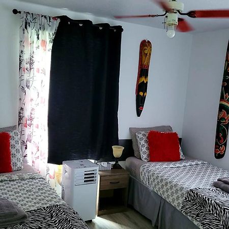 Quiet cozy apartment next to highway wifi+netflix Edmundston Esterno foto